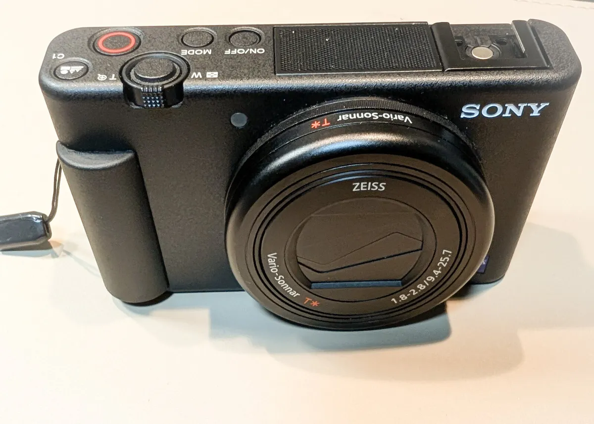 Sony zv-1 vlog camera - Image 2