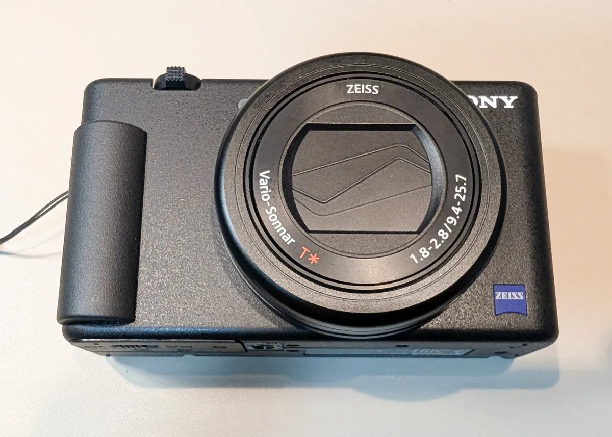 Sony zv-1 vlog camera - Image 3