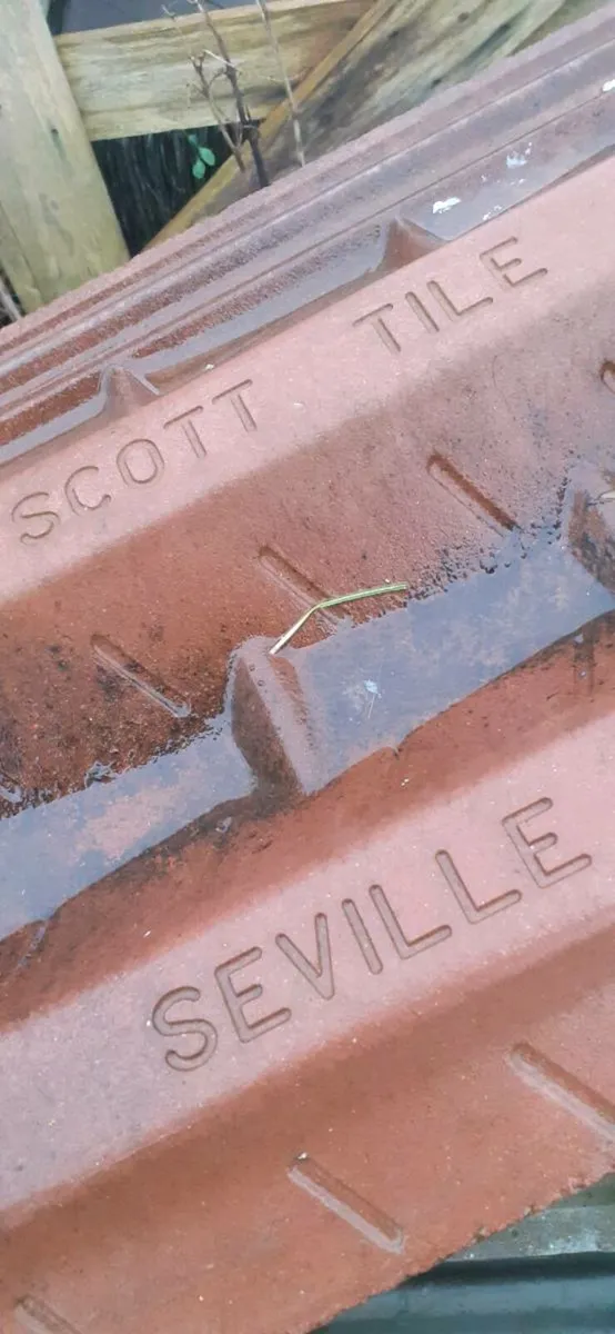 Bangor slates chimney pots floor ridge roof tiles - Image 3