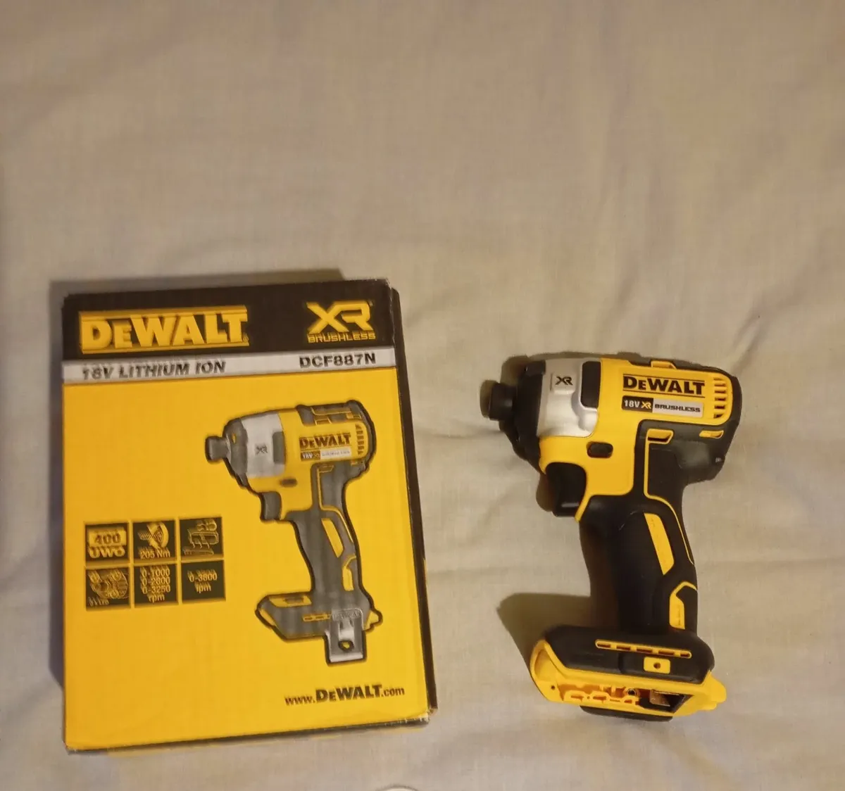 DeWalt dcf887
