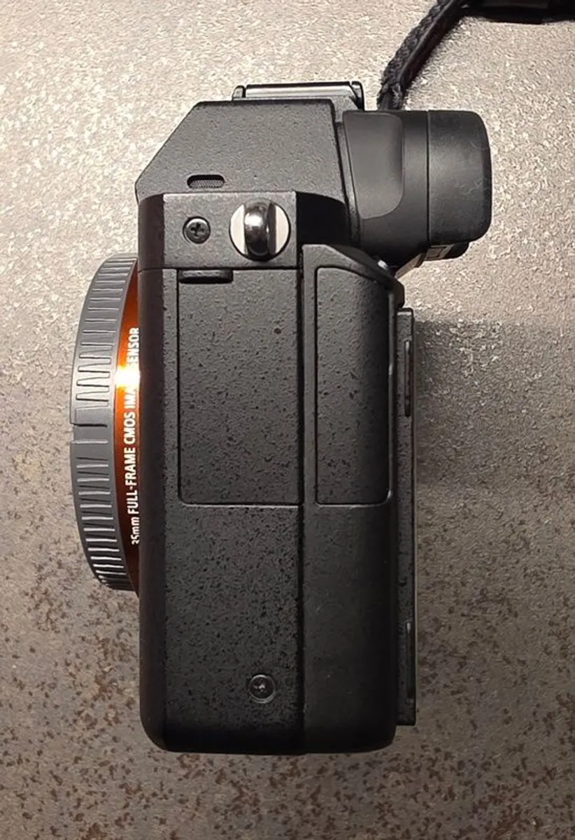 Sony Alpha A7 Icle-7m2 Ii + Sony Fe 28-70mm F3.5-5.6 Oss - Image 2