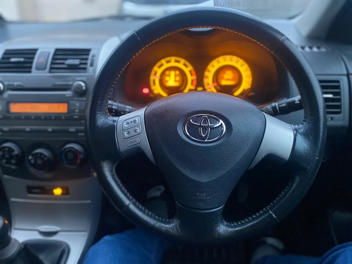 Toyota corolla 2008 - Image 1