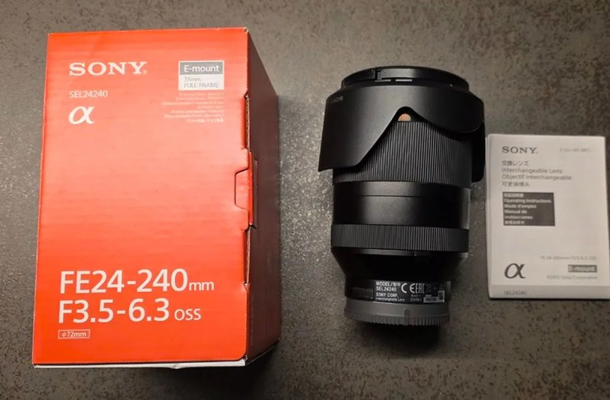 Sony Sel24240 Fe24-240mm F3.5-6.3 Oss Lens. - Image 1