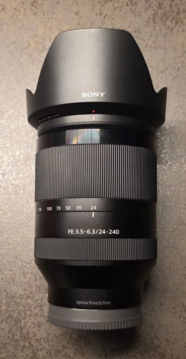 Sony Sel24240 Fe24-240mm F3.5-6.3 Oss Lens. - Image 2