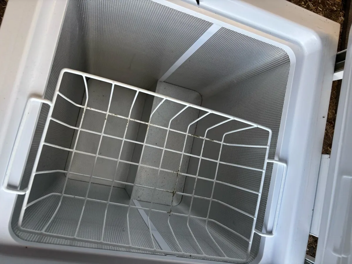 Freezer - Image 4