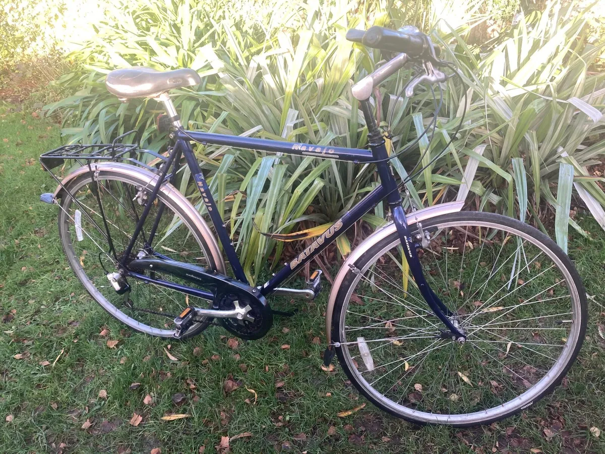 Vintage Batavus Gents Bike - Image 1