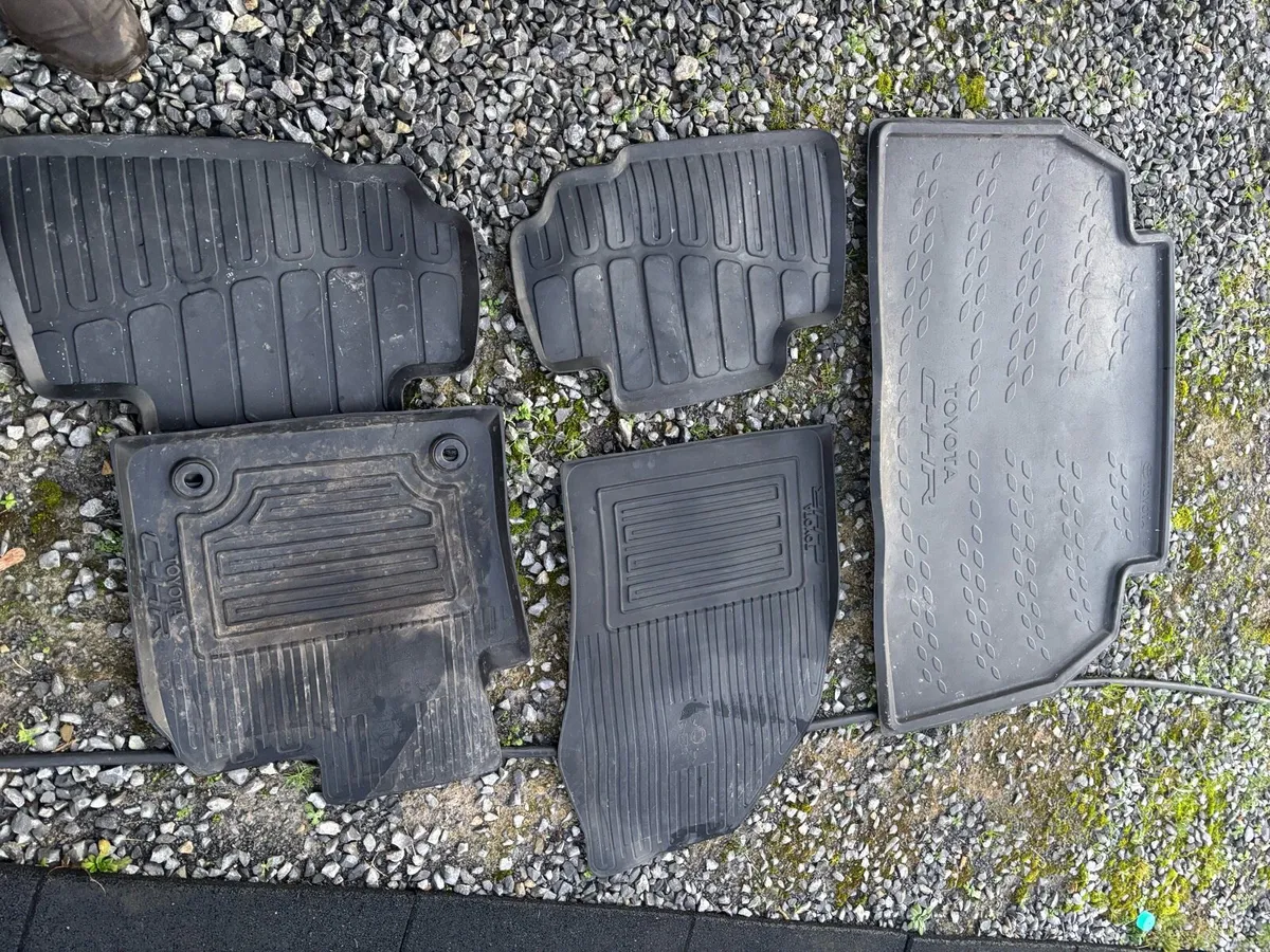 Toyota chr rubber matts - Image 4