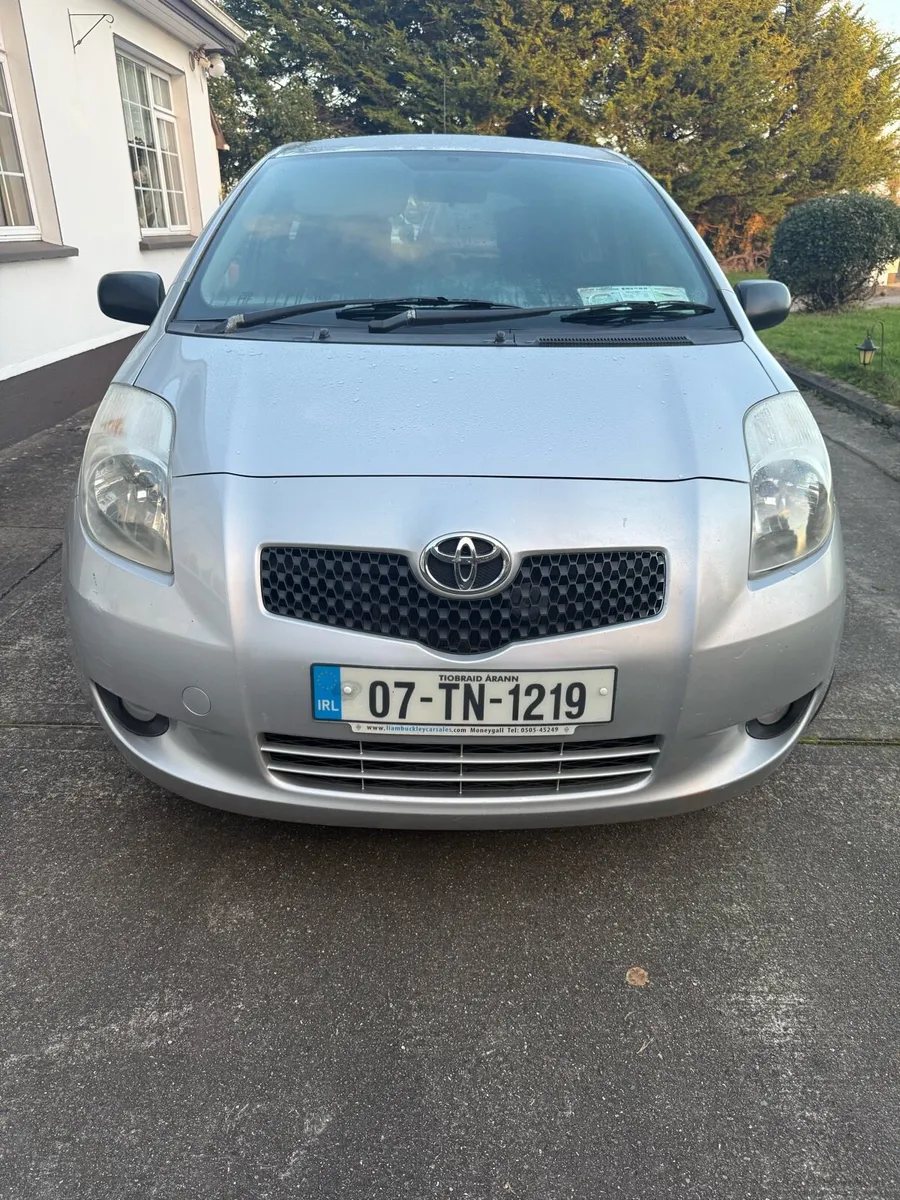 Toyota Yaris - Image 2