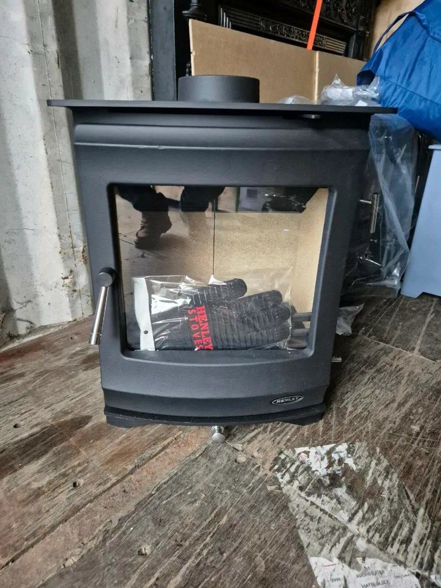 Henley stove 8kw - Image 1