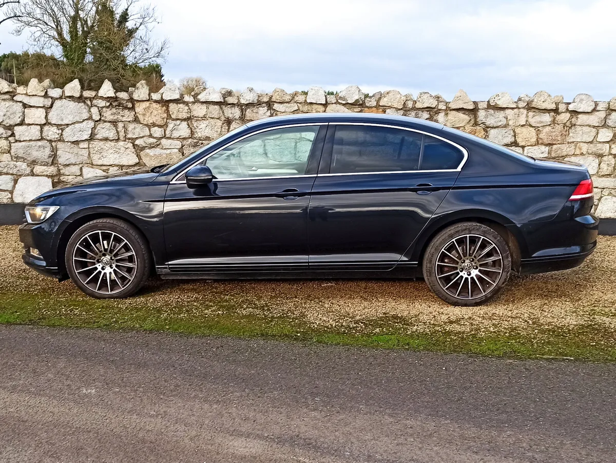 151 VW Passat Comfortline 1.6D 120bhp • Manual - Image 4