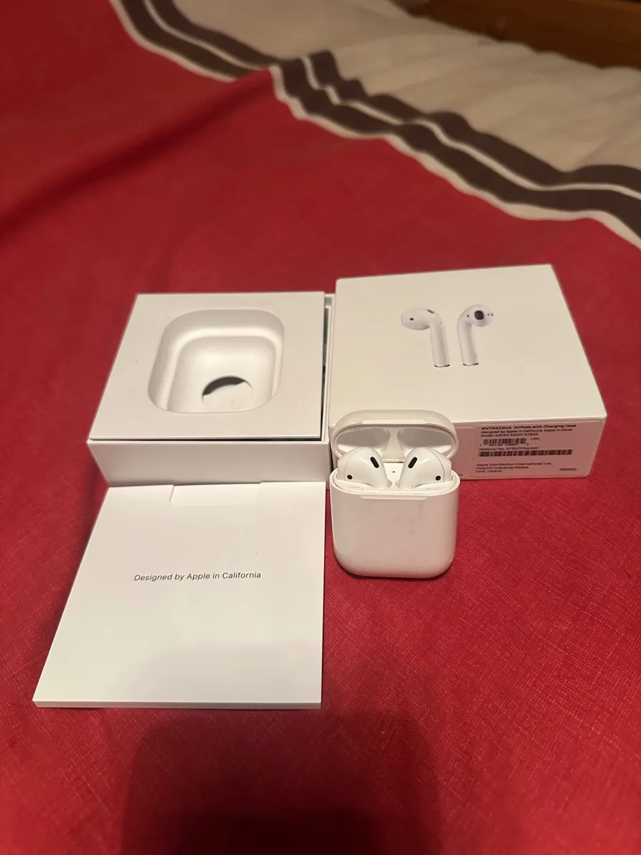 Apple AirPods 1