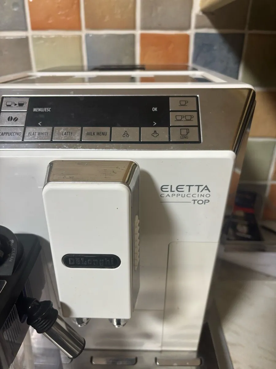 De’Longhi coffee machine - Image 4