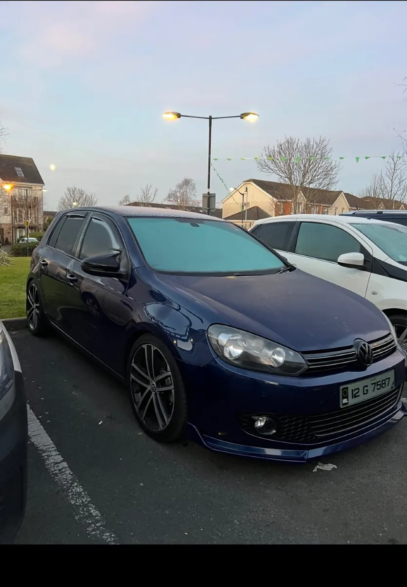 Volkswagen Golf 2012 - Image 1