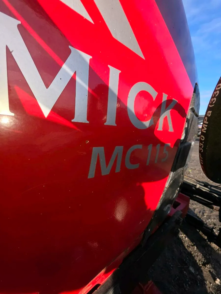 Xmas Auction on Sunday 28th December 4pm - Image 2