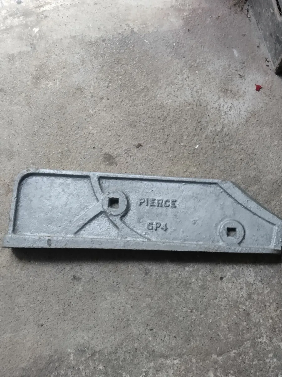 Vintage PIERCE  GP 4  plough Landslide - Image 1