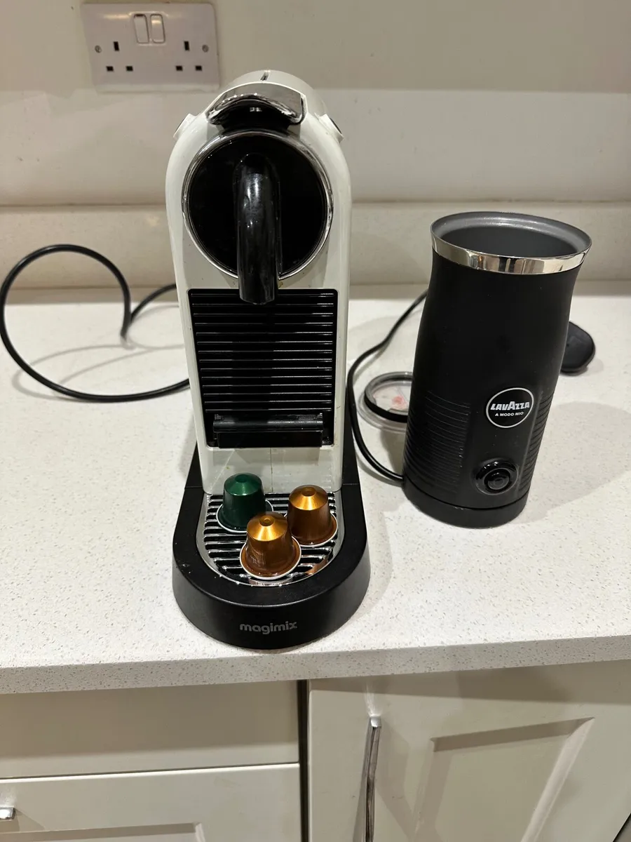 Nespresso Citiz Coffee Machine & Lavazza Frother - Image 1