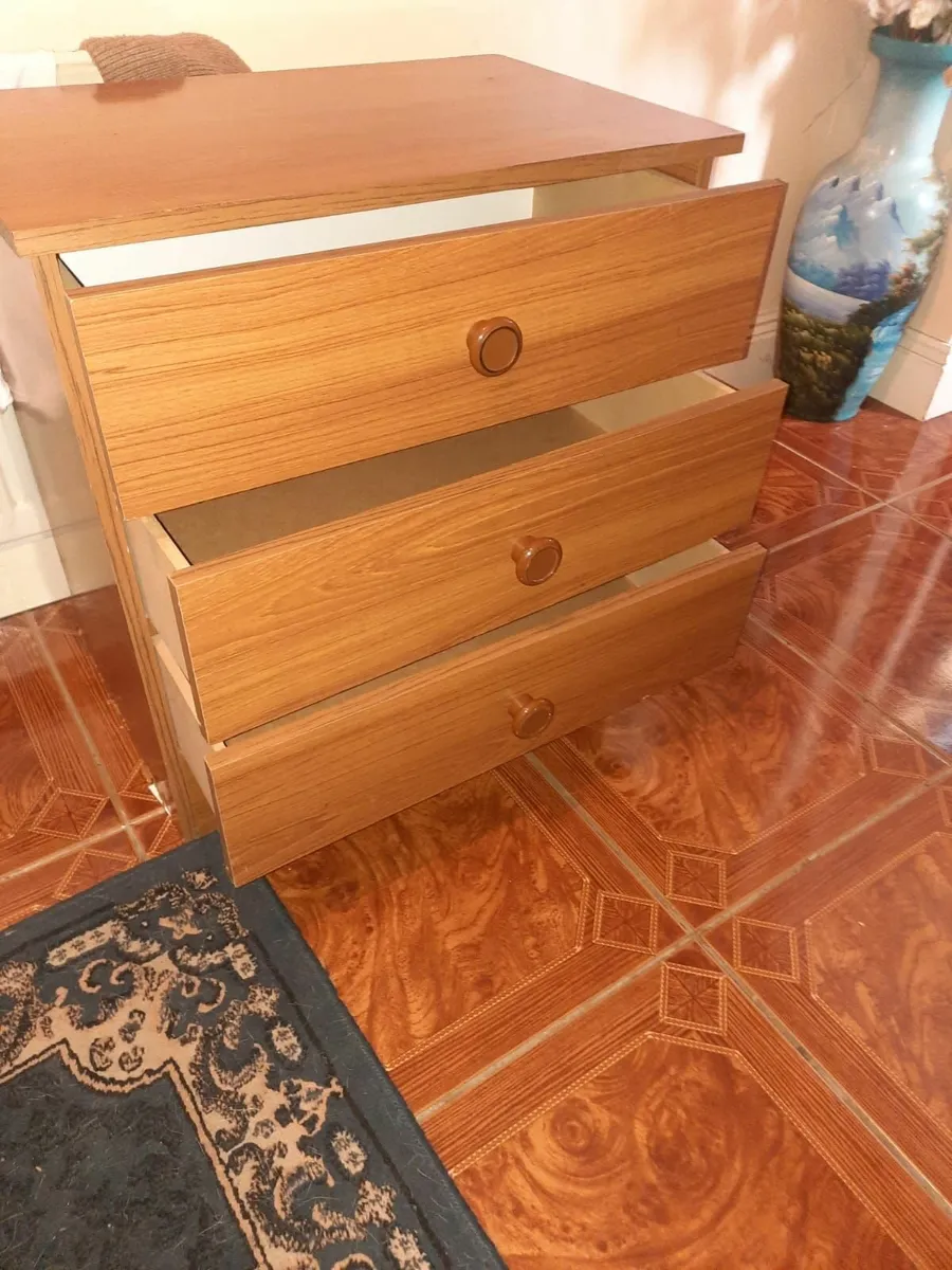 Chest of drawers - Image 3