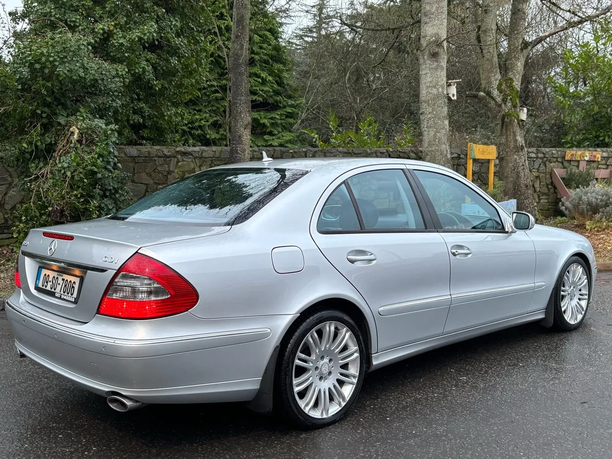 Mercedes Benz E320 CDI SPORT AUTO - Image 2