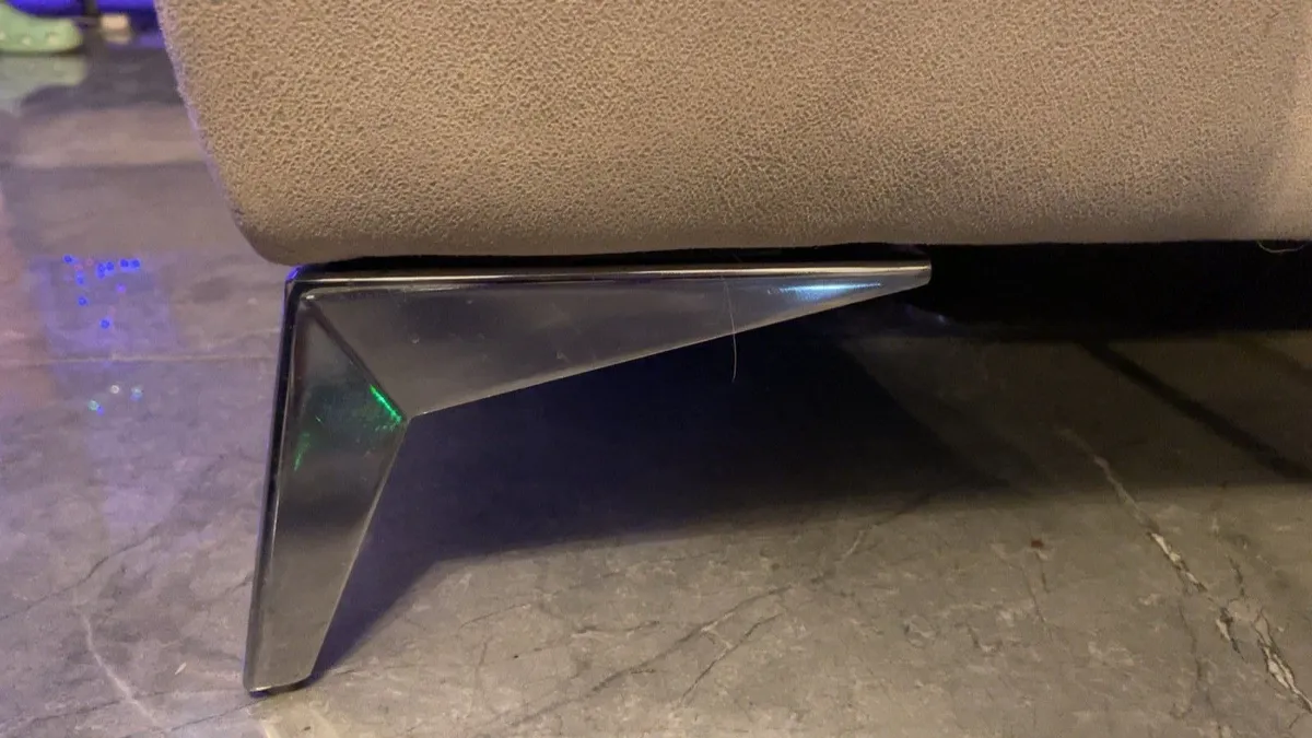 Electric Corner couch - Image 3