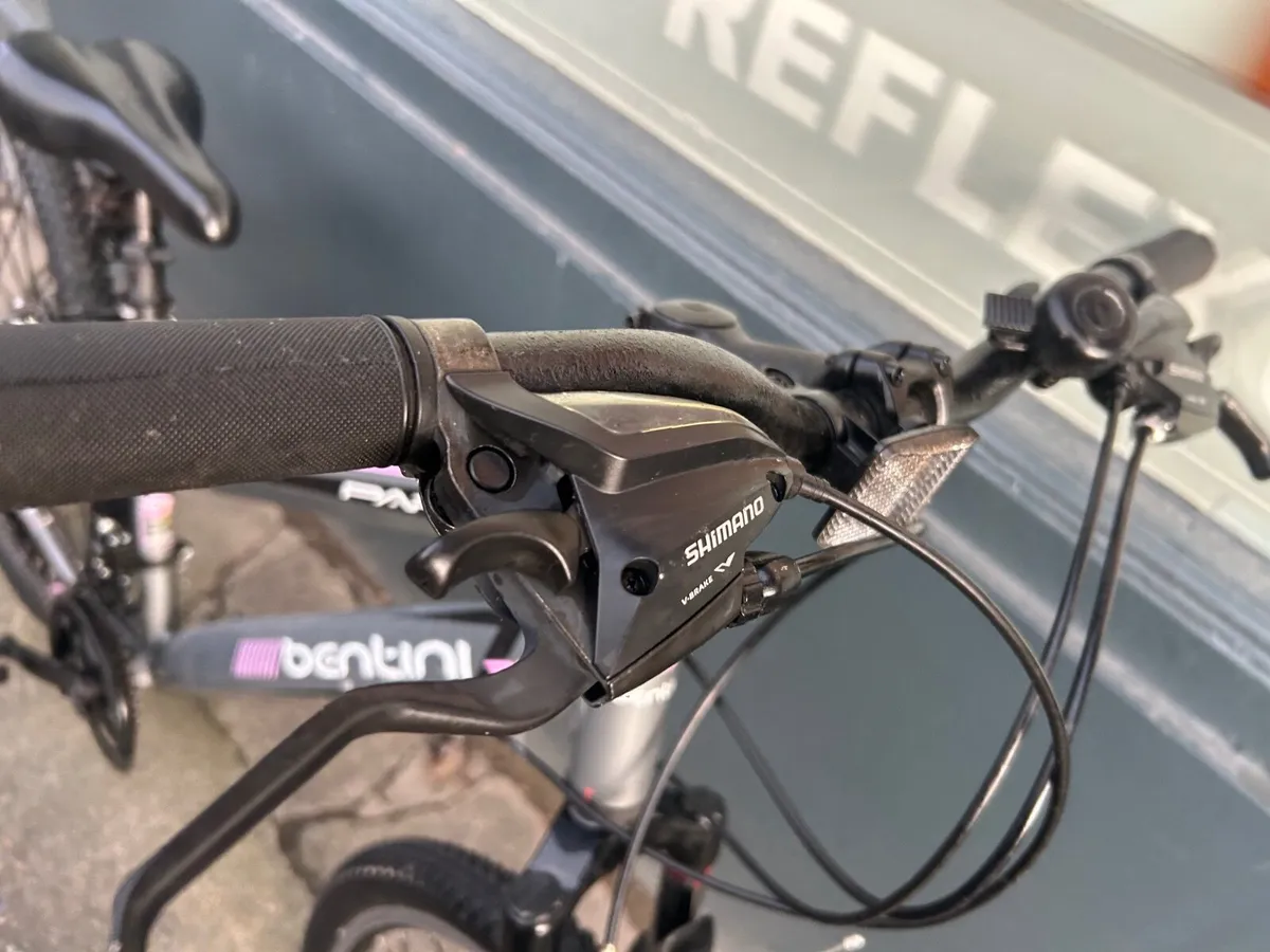 Bentini Paris ❗️Open 7 days of the week ❗️ - Image 2