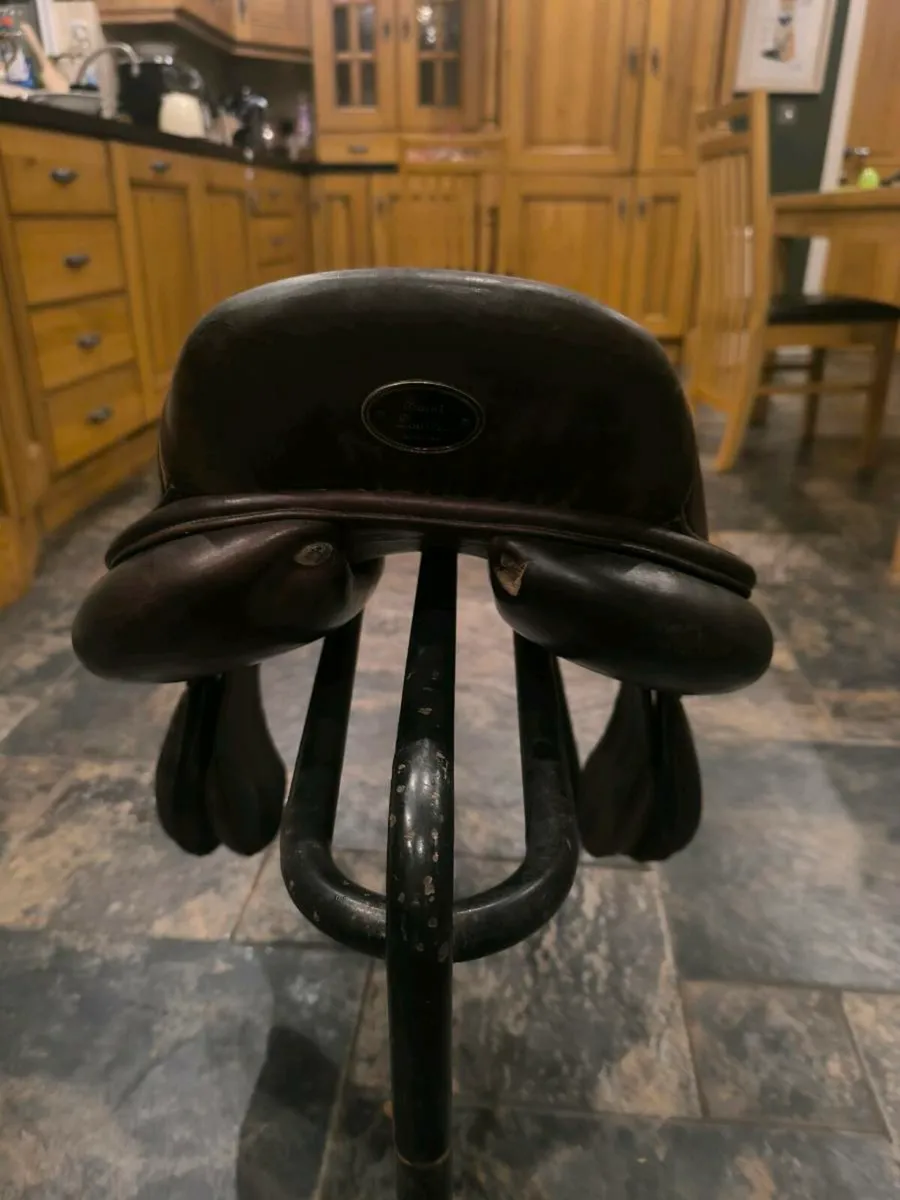 17.5 8" saddle - Image 2