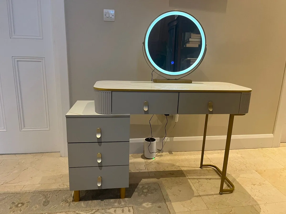 Beautiful Dressing Table and LED Mirror - Image 1