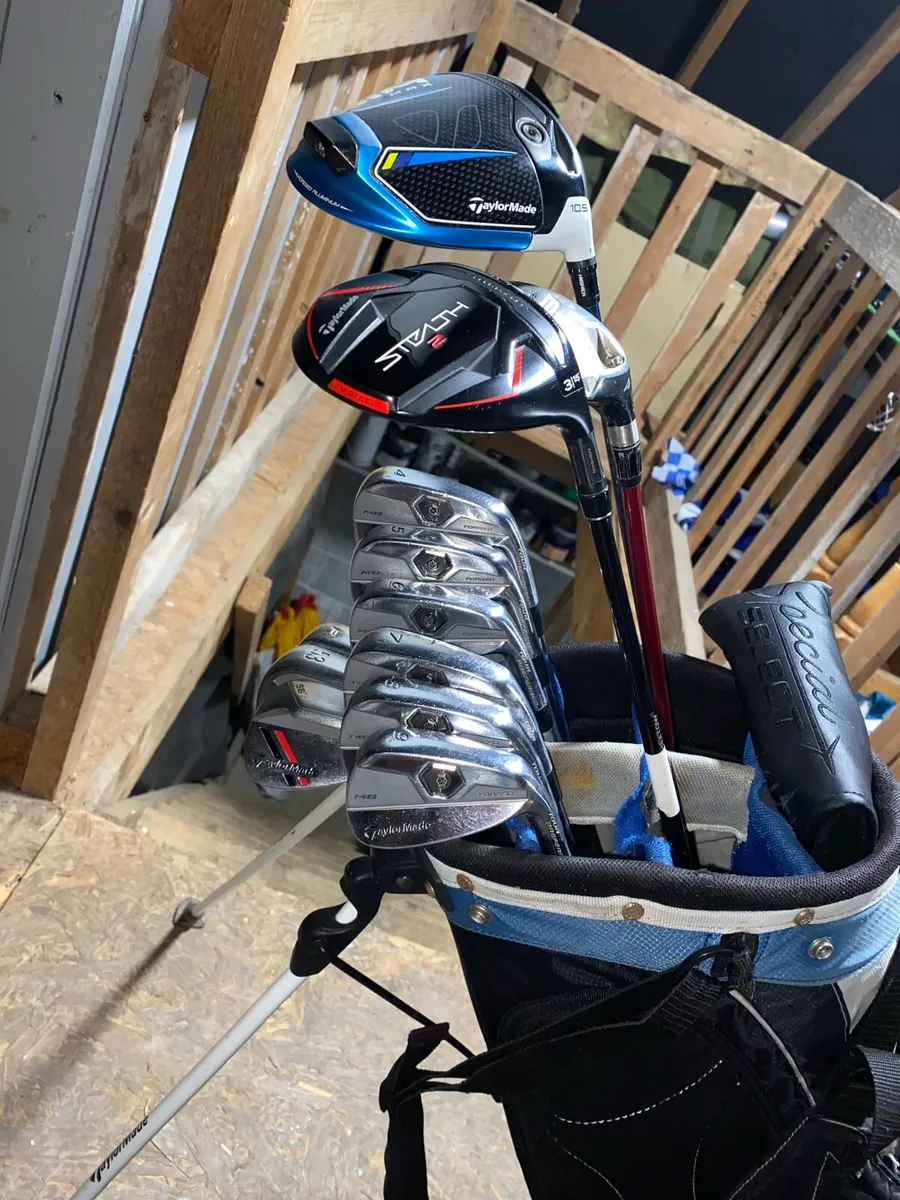 Taylormade golf set - Image 1