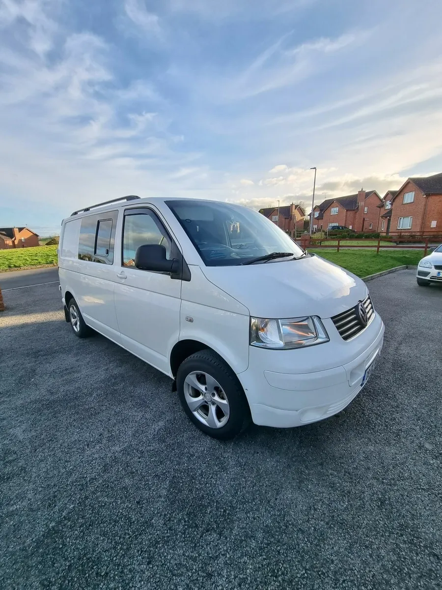 Vw Transporter T5 Cosy Camper - Image 1