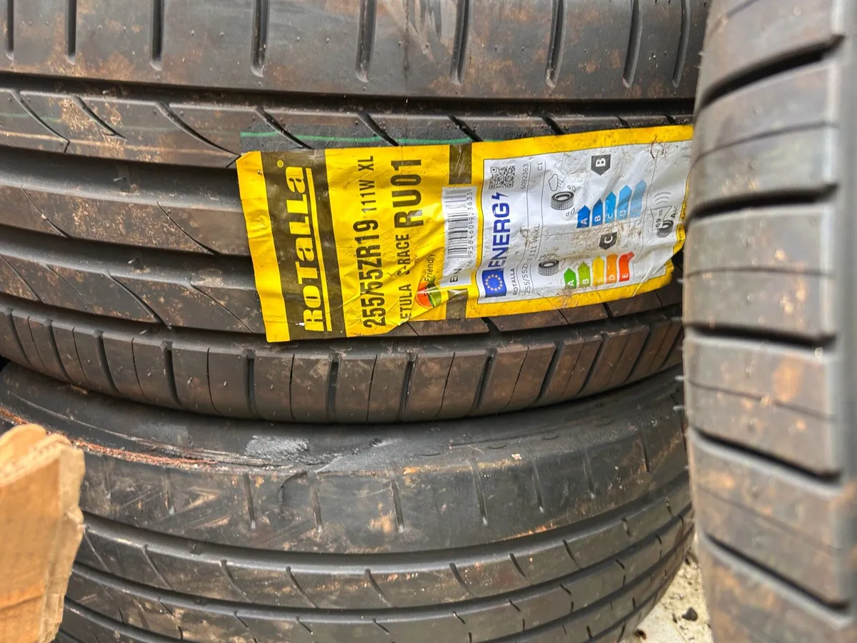 Land Rover tyres and rims - Image 2