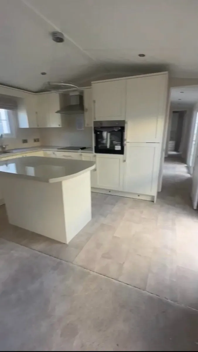 2025 European Lodge Mobile 3 Bedroom - Image 4