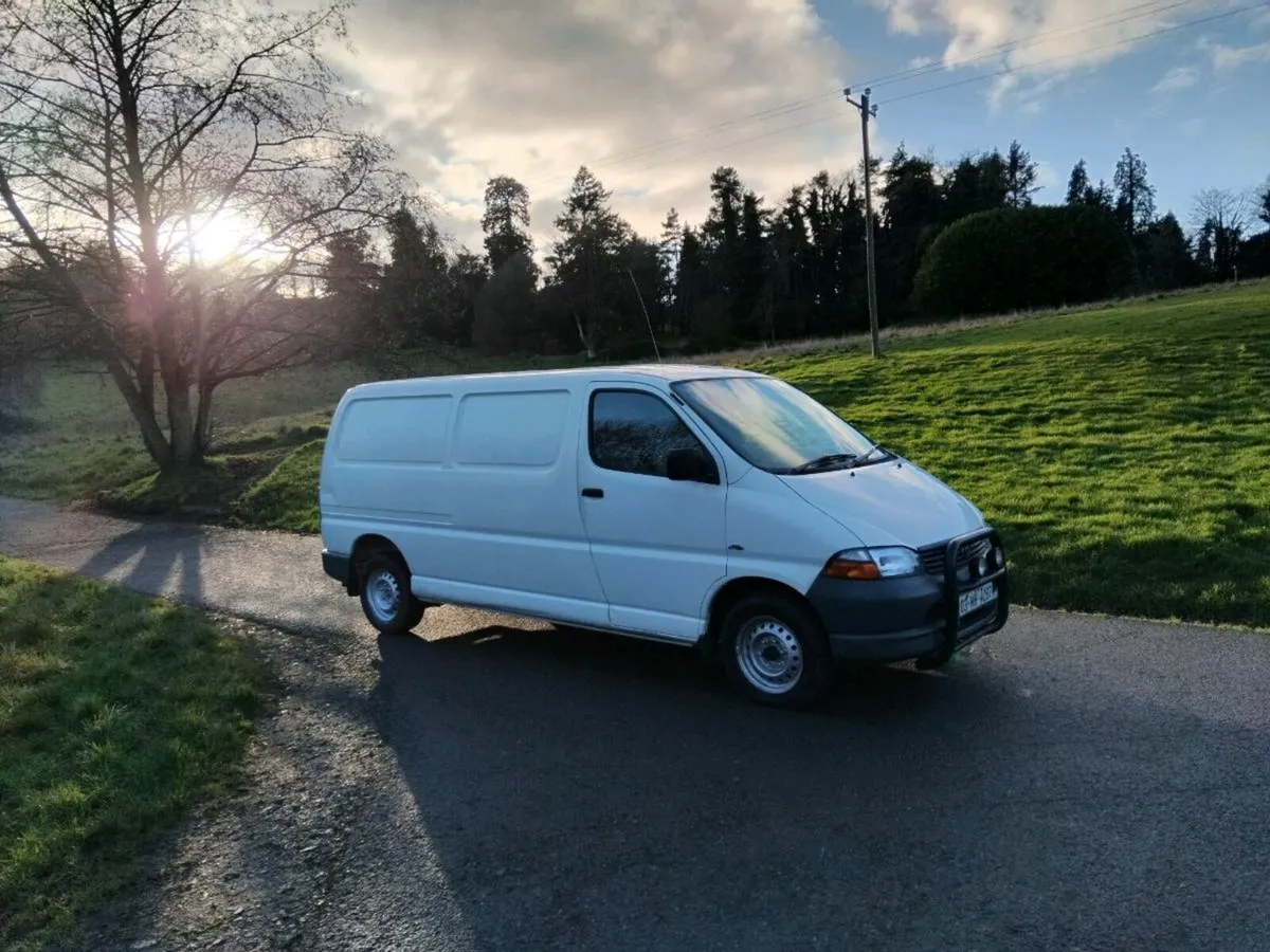 2003 hiace van full test and tax - Image 2
