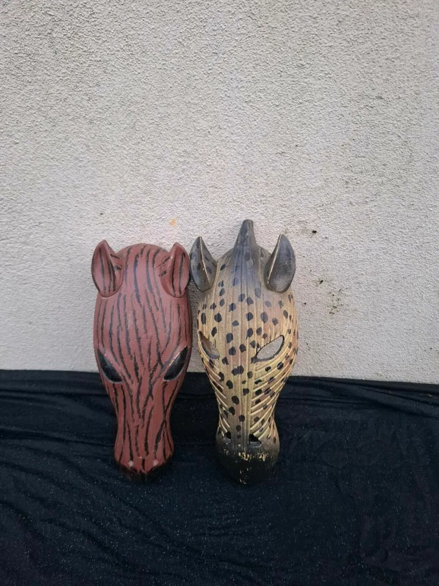 2 african decoratives mask postage possible - Image 2