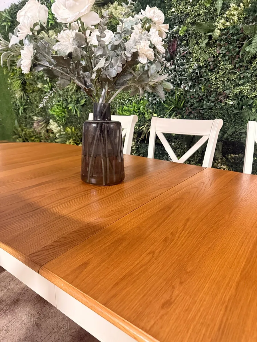 Large extending oak kitchen table & 8 chairs - Image 4