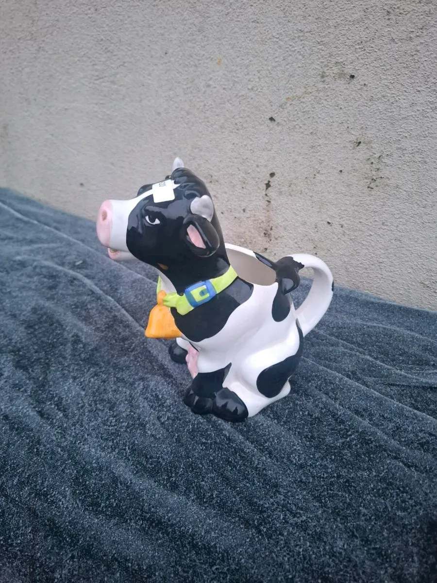 Cow pitcher postage possible - Image 1