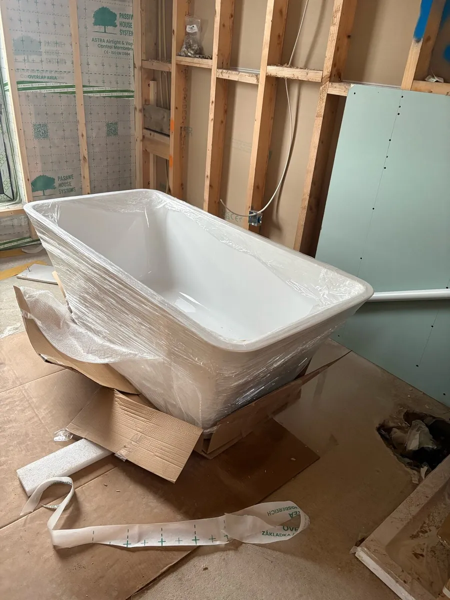 Designer Bath Tub - Image 2