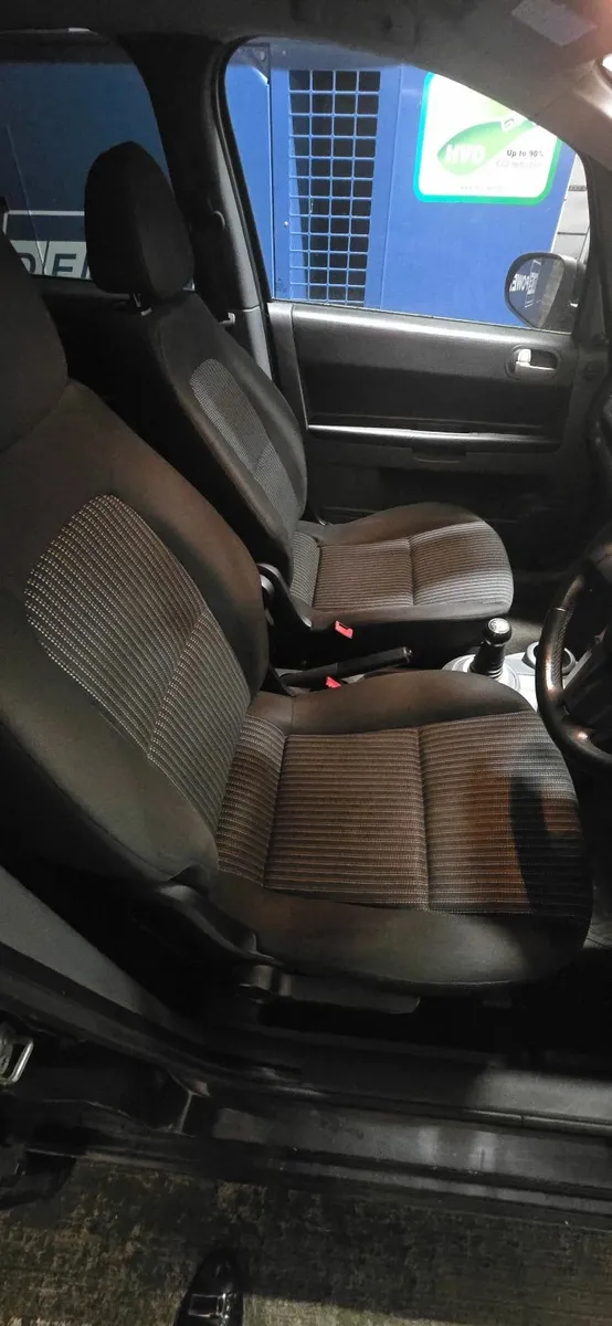 Mitsubishi Colt 2009 - Image 2