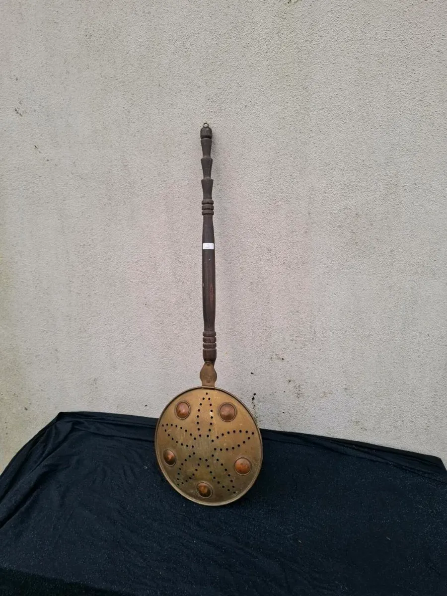 Copper bed pan postage possible - Image 2