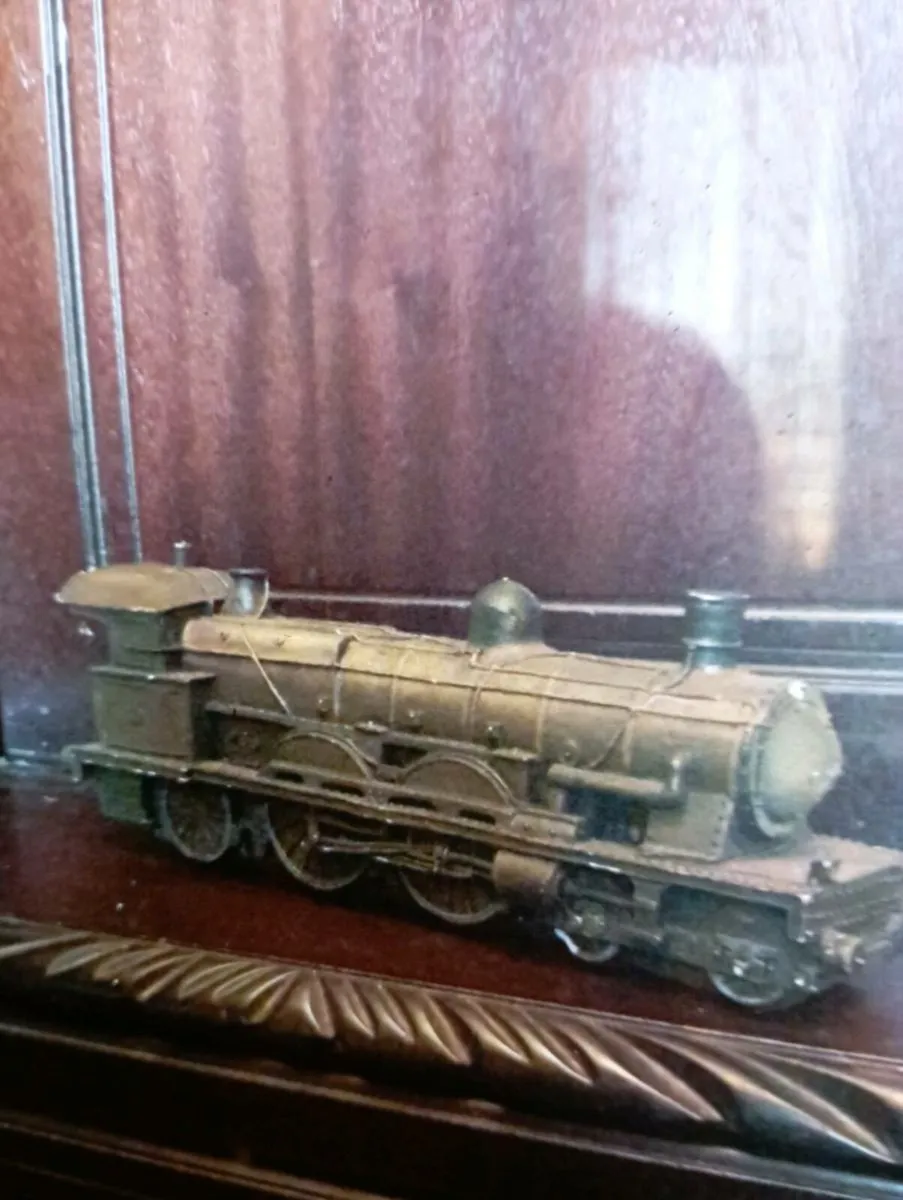 LOCOMOTIVE 🚂 ENGINE   COLD CAST BRONZE MODLE - Image 2