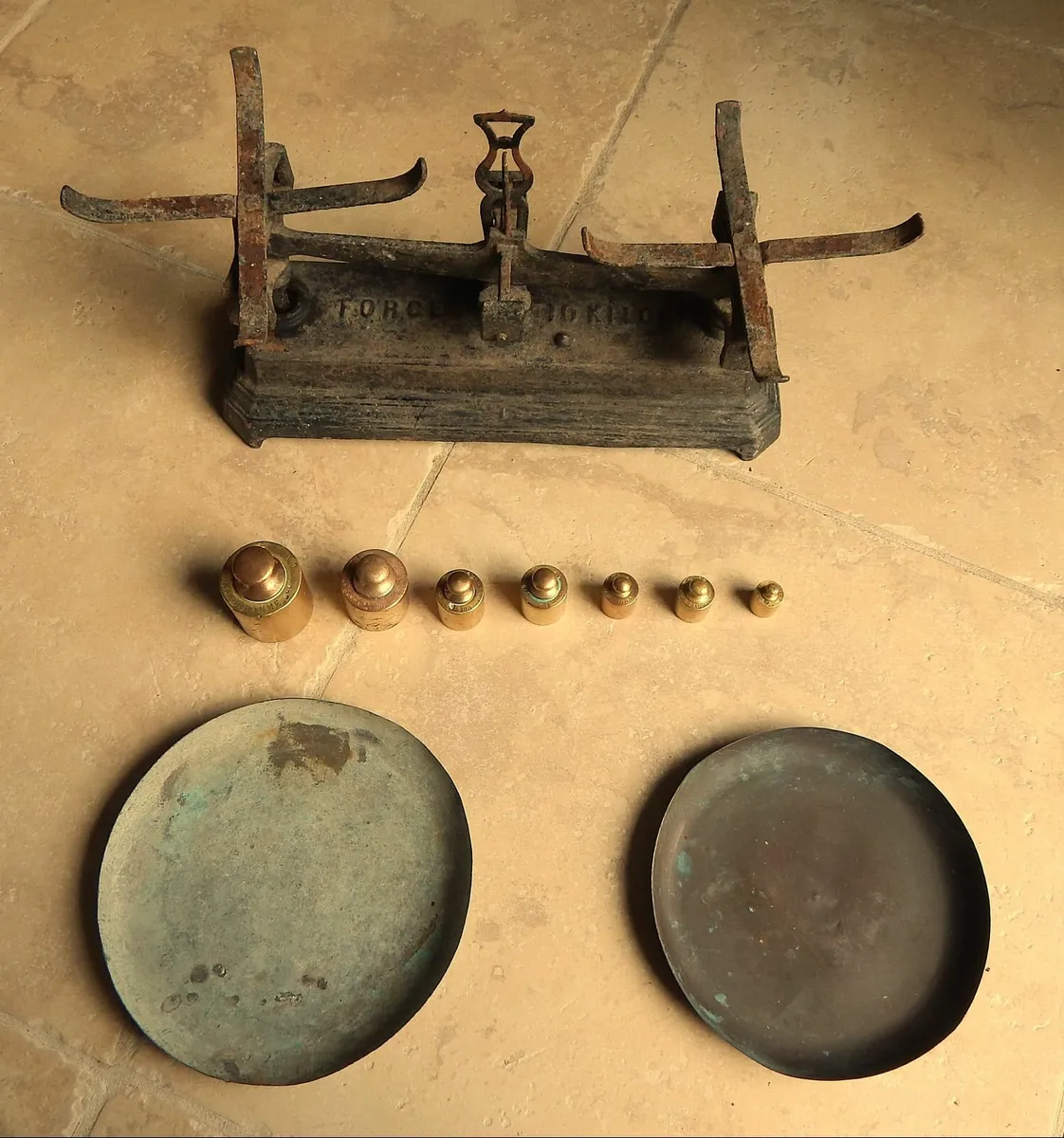 Antique French 10 Kilo Mercantile Balance Scale - Image 3