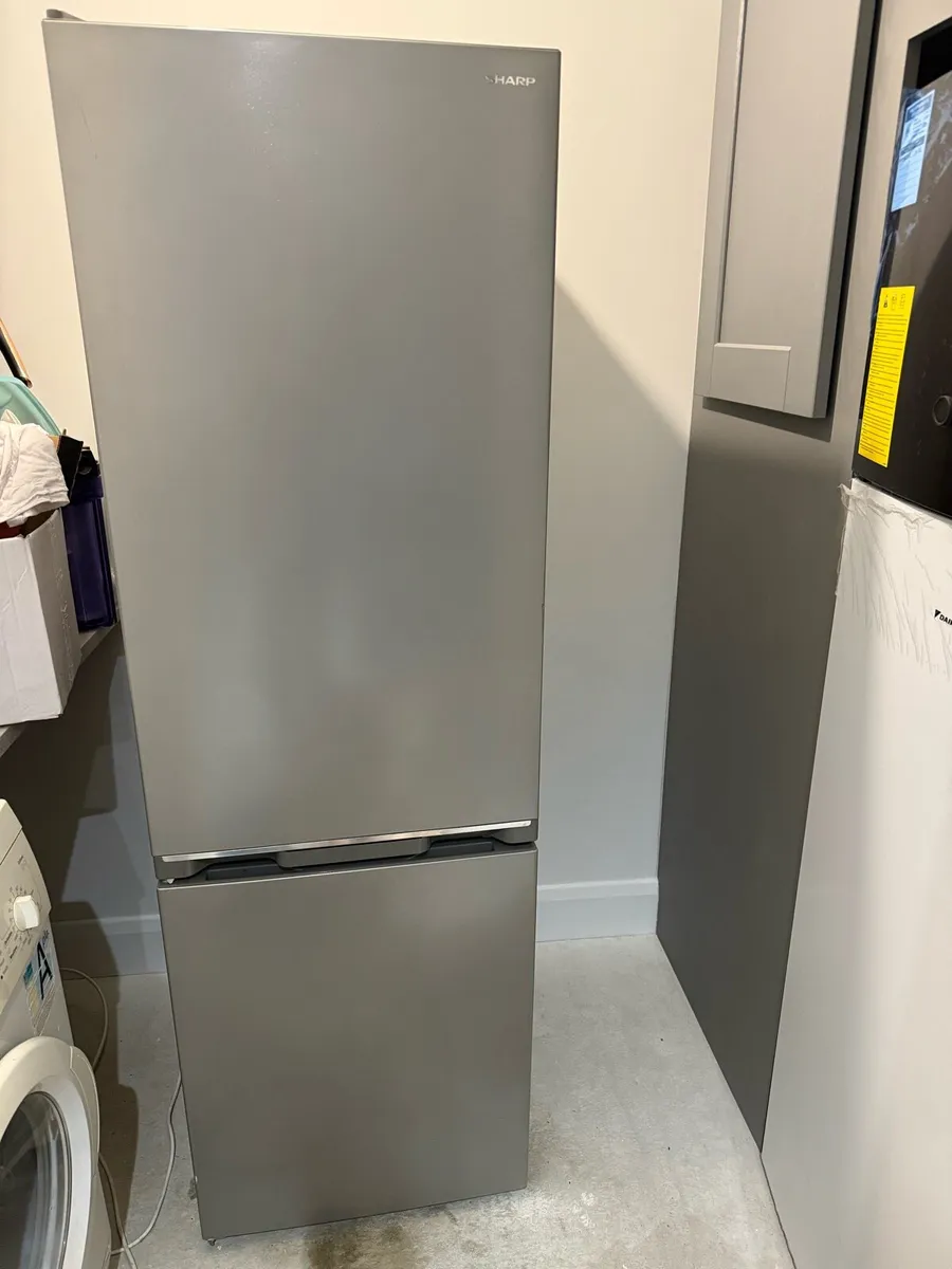fridge freezer for Sale – Very Good Condition - Image 1