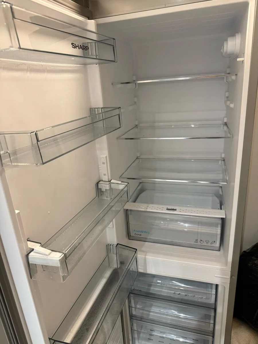 fridge freezer for Sale – Very Good Condition - Image 2