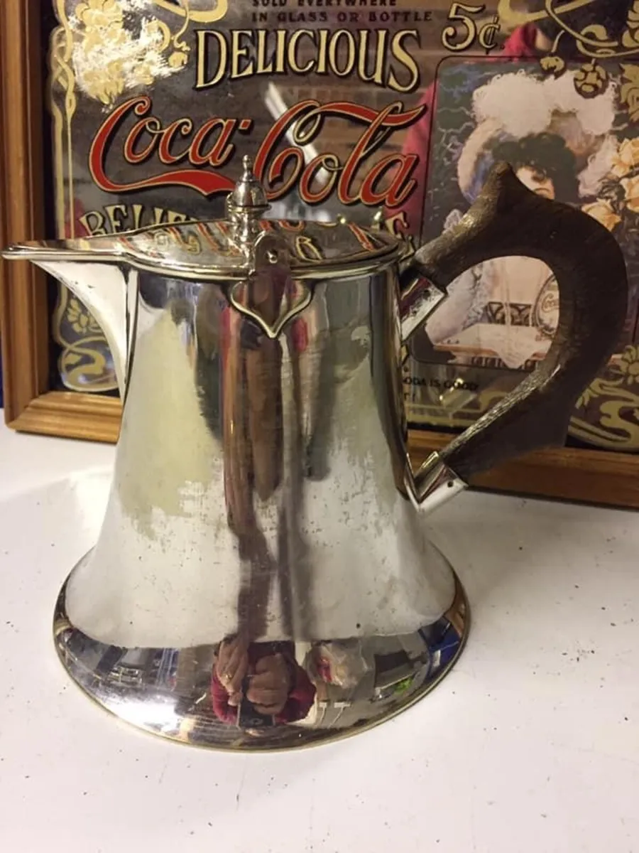 Vintage antique and collectibles - Image 1