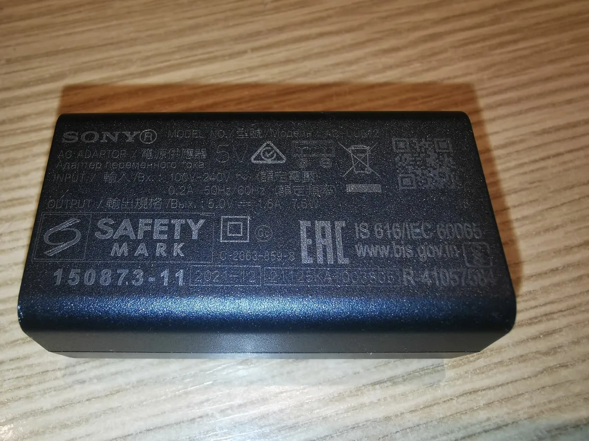 Sony USB power supply adapter charger AC DC 5v - Image 4