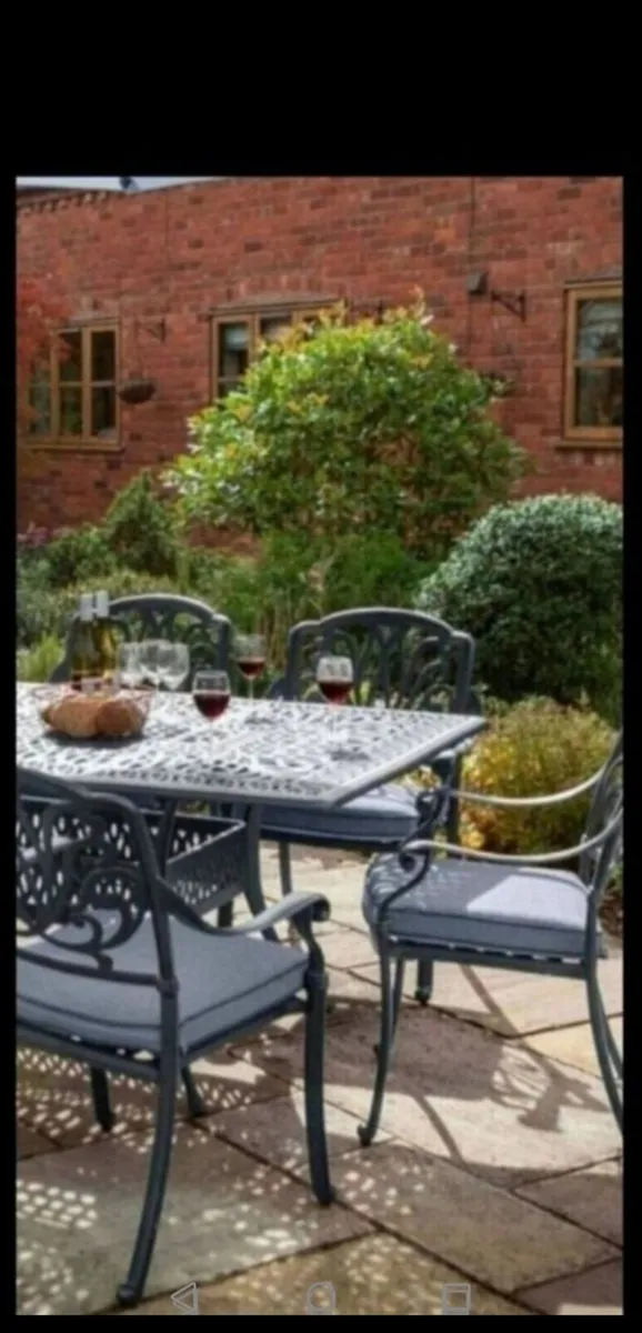 ***CLEARANCE*** Brand New Hartman 8 Seater - Image 2