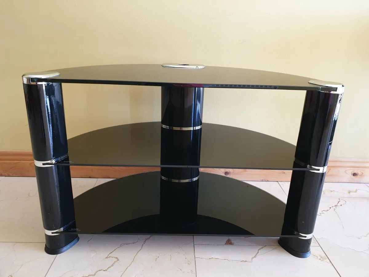 Glass tv stand - Image 1