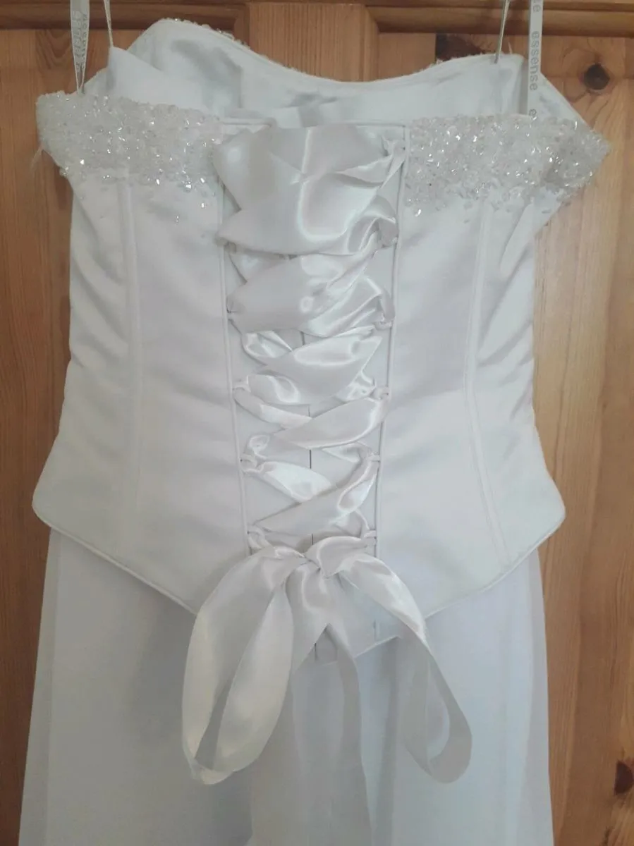 Wedding dress - Image 3