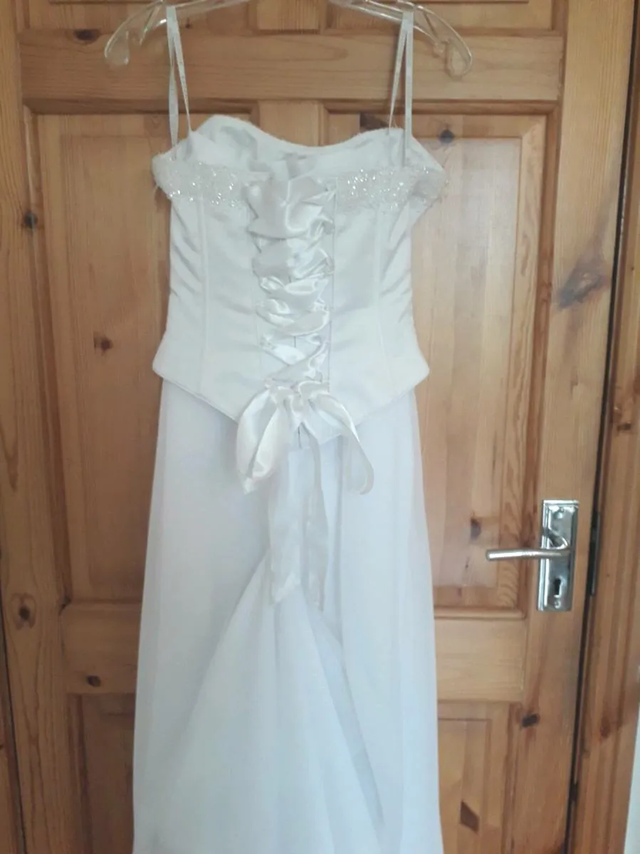 Wedding dress - Image 4