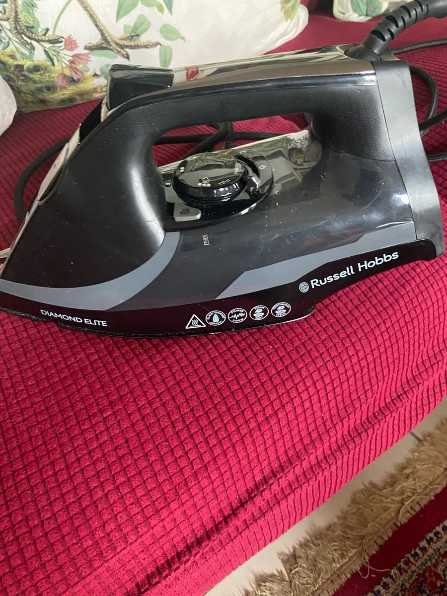 NEW-Russell Hobbs Diamond Elite Iron - Image 1
