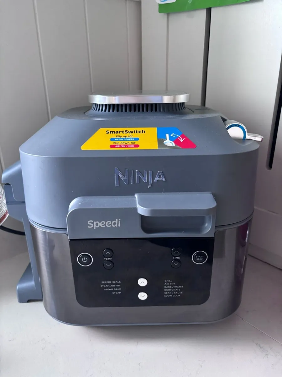 Ninja air fryer - Image 1