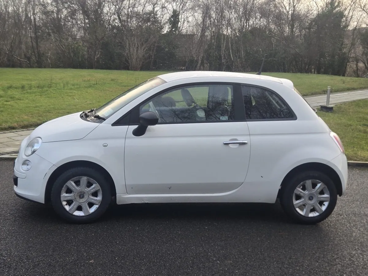 2015 Fiat 500 - Image 1